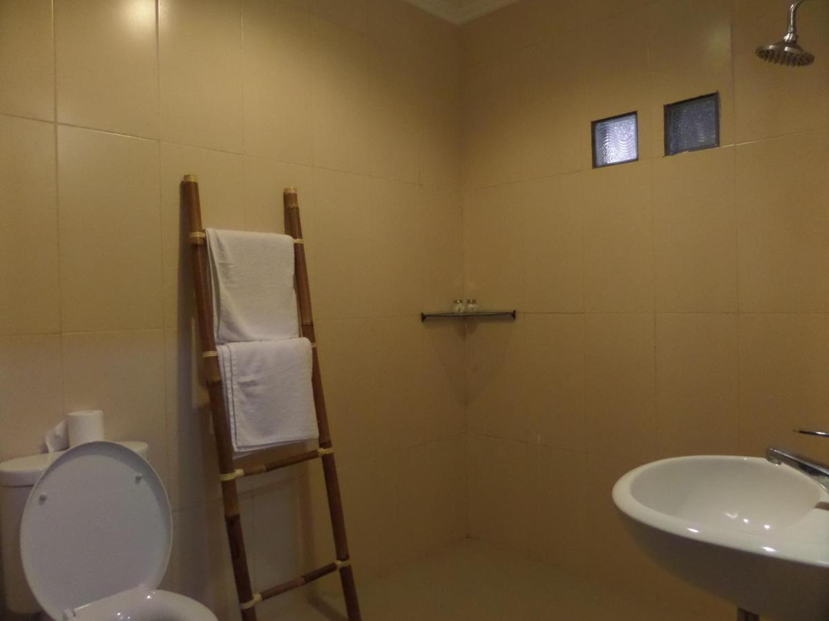 Mansu Hotel And Spa Legian Kuta  Phòng bức ảnh