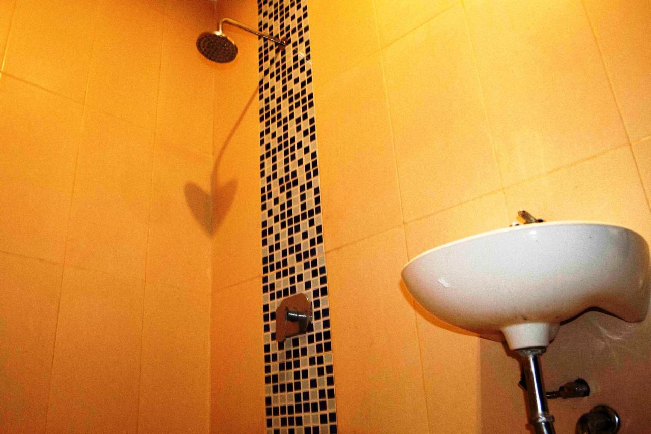 Mansu Hotel And Spa Legian Kuta  Phòng bức ảnh